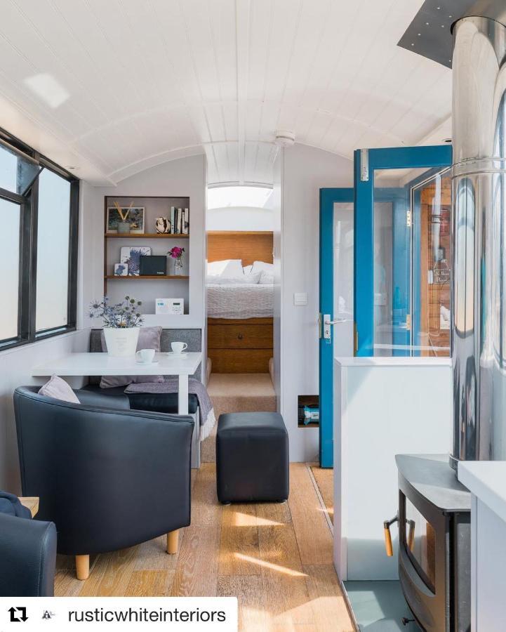 Vila Luxury Bus 1 Haddington Exteriér fotografie